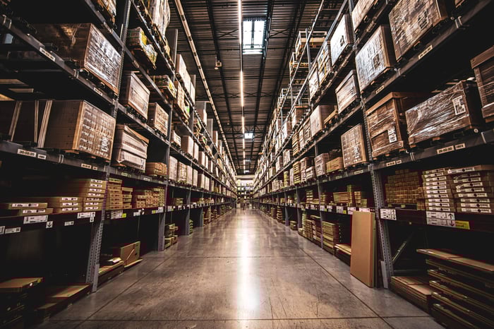 photo-of-a-warehouse-interior-2023-11-27-05-31-22-utc