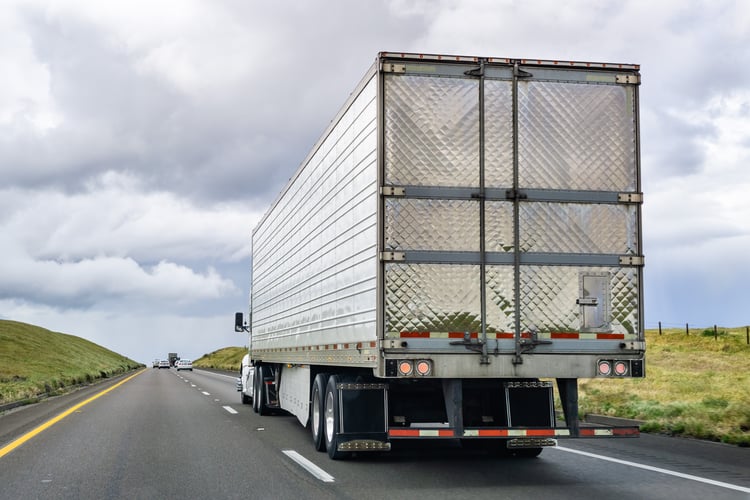 truck-driving-on-the-interstates-california-2023-11-27-05-20-03-utc